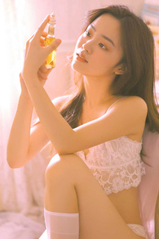 不扣钮的女孩 电影
